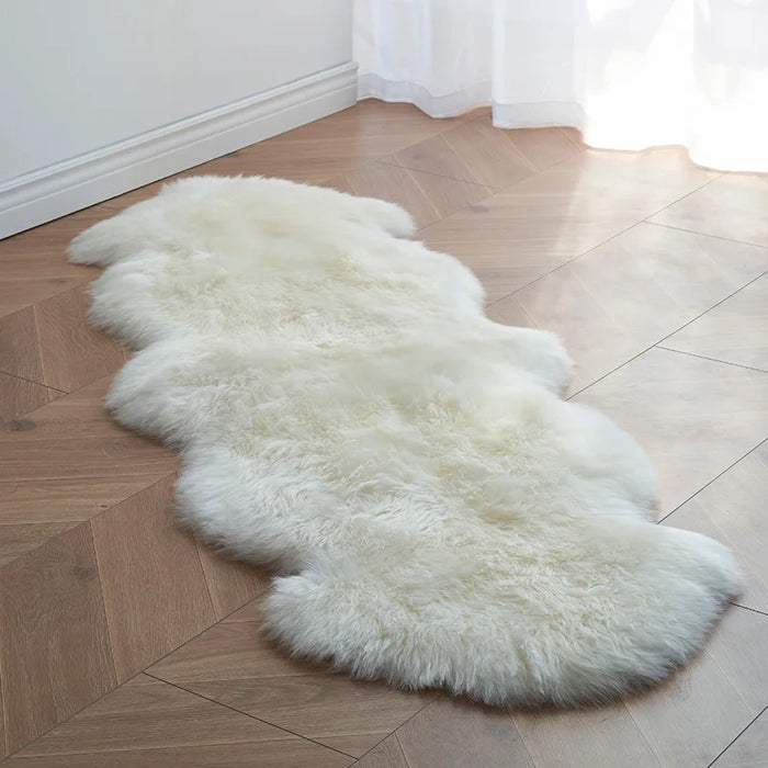 Weicher Teppich in Schaffell-Optik aus Kunstfell für Wohnzimmer, Schlafzimmer und Sessel – 50 × 80 bis 80 × 200 cm, unregelmäßige Form, 9 Farben