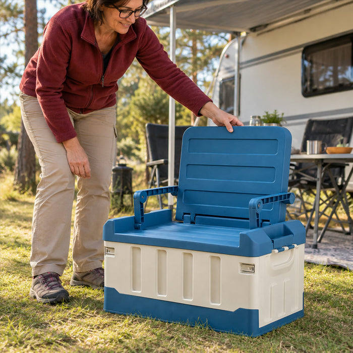 Faltbare Aufbewahrungsbox mit Sitz und ausziehbarem Griff für Camping, Reisen und Feiern – 58 Liter, 59 × 35 × 33 cm, Kunststoff, Weiß-Blau