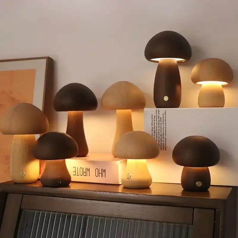 Pilz-Nachtlicht aus Holz als Nachttischlampe für Schlafzimmer und Kinderzimmer – LED dimmbar, Touch-Bedienung, Akku mit USB, 4 Ausführungen