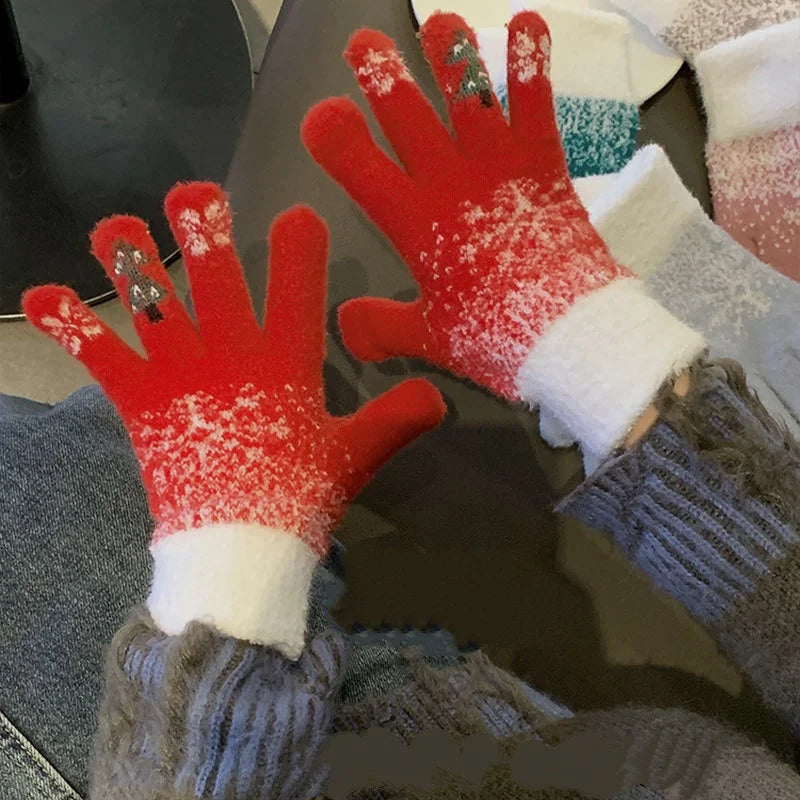 Weihnachtliche Strickhandschuhe mit offener Daumen- und Zeigefingerspitze für Winter und Advent – Tannenbaummotiv, Grün, Rot oder Weiß