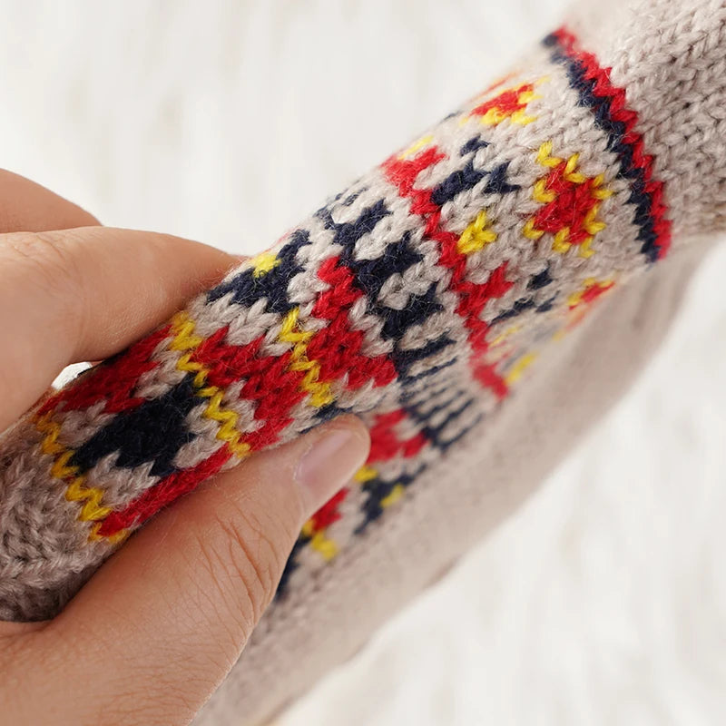 Gefütterte Hausschuhsocken mit Norwegermuster für Zuhause, Winter und Weihnachtszeit – Strick mit flauschigem Innenfutter und Umschlag, in 6 Farben