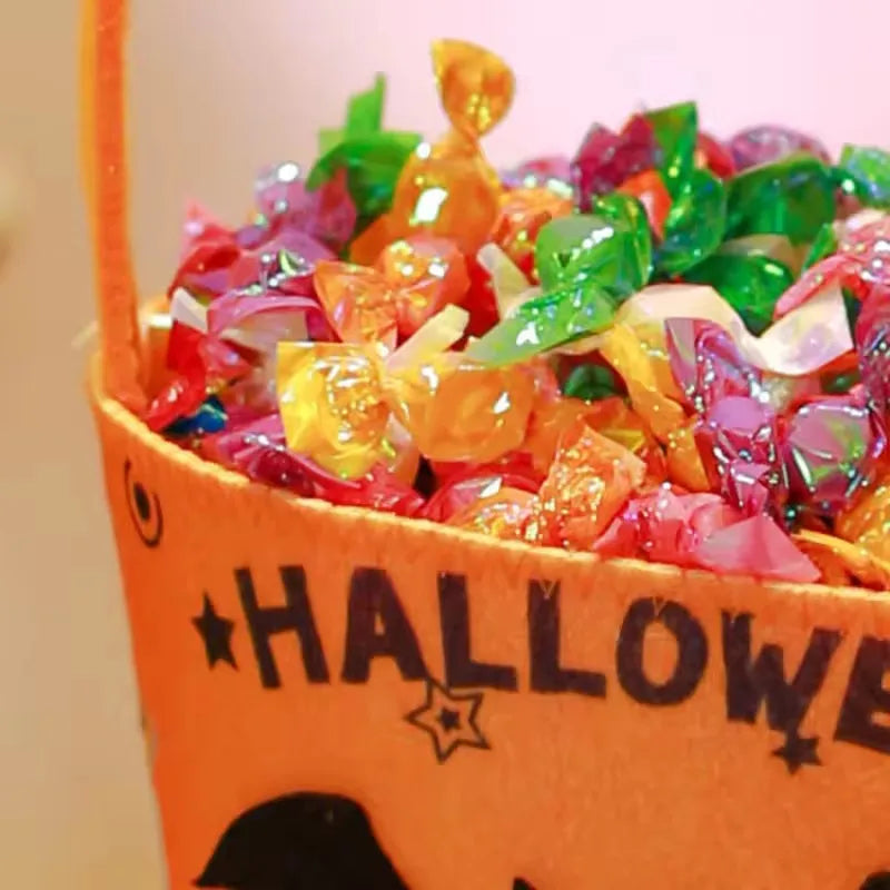 Halloween-Süßigkeiteneimer aus Vliesstoff für Kinder für Süßes-oder-Saures und Party – ca. 19 bis 24,5 cm hoch, Henkel, 4 Motive