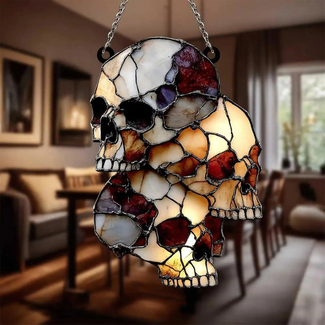 Hängende Totenkopf-Deko aus Acryl und Metall als Lichtfänger für Fenster und Veranda – Halloween, 15 cm, mit Kette, 3 oder 4 Schädel