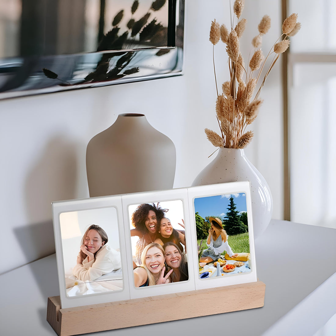 Beleuchteter Bilderrahmen aus Holz und Acryl für Sofortbilder und Tickets auf Schreibtisch und Regal – LED, für 7,6-cm-Fotos, einfach oder 3-fach