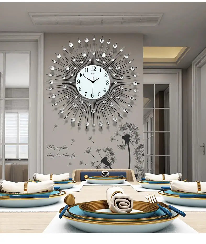 Große Wanduhr aus Metall mit Sonnenstrahl-Design im Vintage-Stil für das Wohnzimmer – 60 bis 80 cm, rund, Steinbesatz, Quarzwerk, Silber