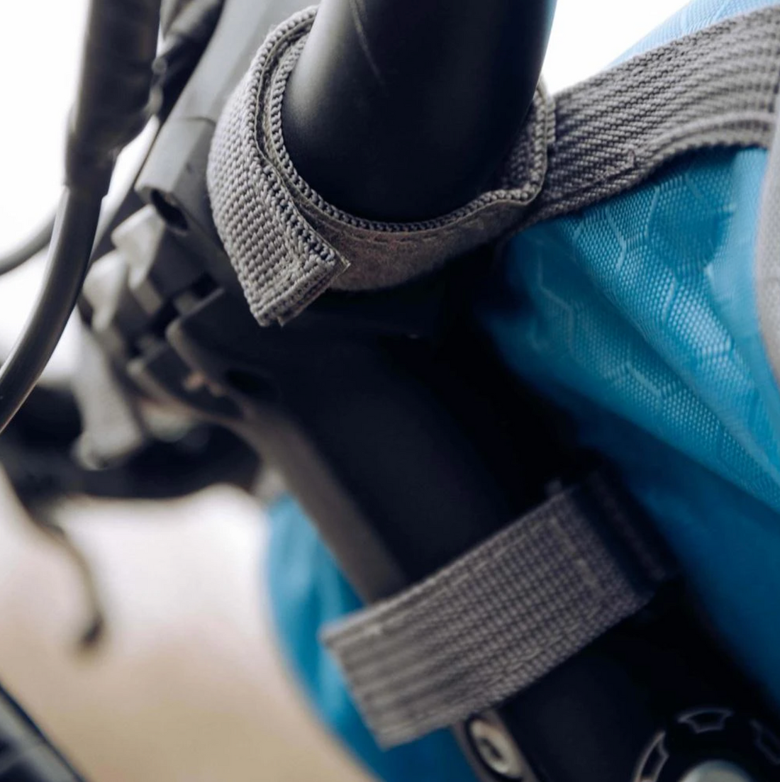 Fahrradtasche mit Touchscreen-Handyfach für Pendeln und Radtouren – 22 × 12,5 × 12,5 cm, Nylon und PVC, spritzwassergeschützt, 5 Farben