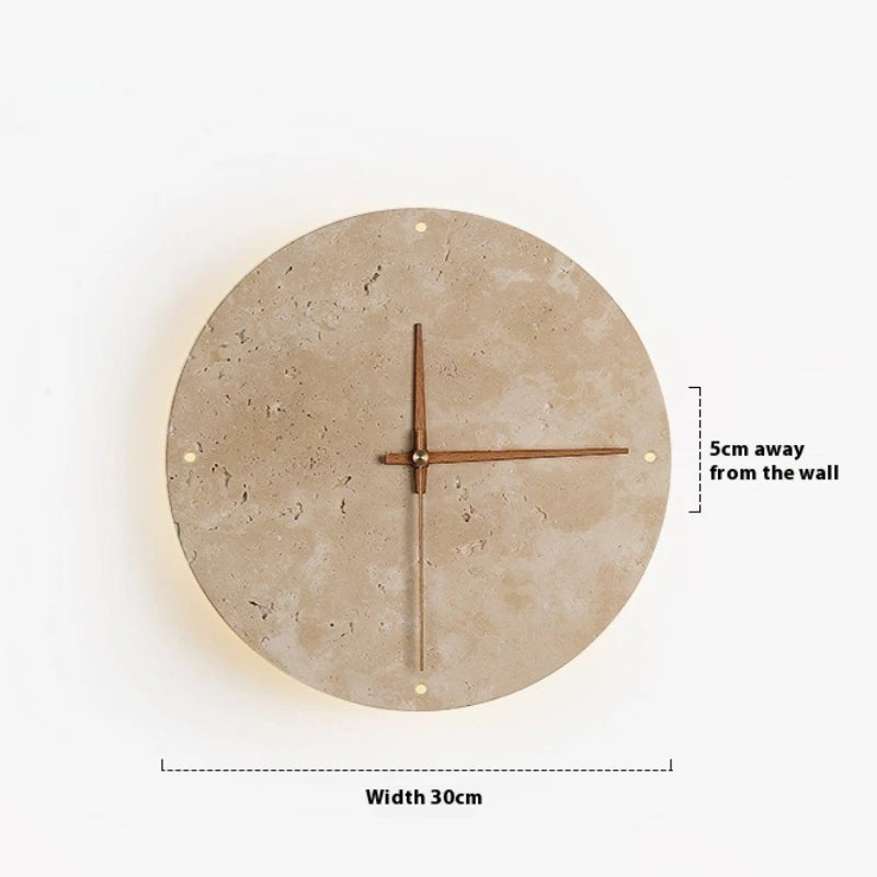 Runde LED-Wandleuchte mit Uhr aus gelbem Travertin im Wabi-Sabi-Stil für Flur und Wohnzimmer – Ø 23 oder 30 cm, warmweiß oder dreifarbig