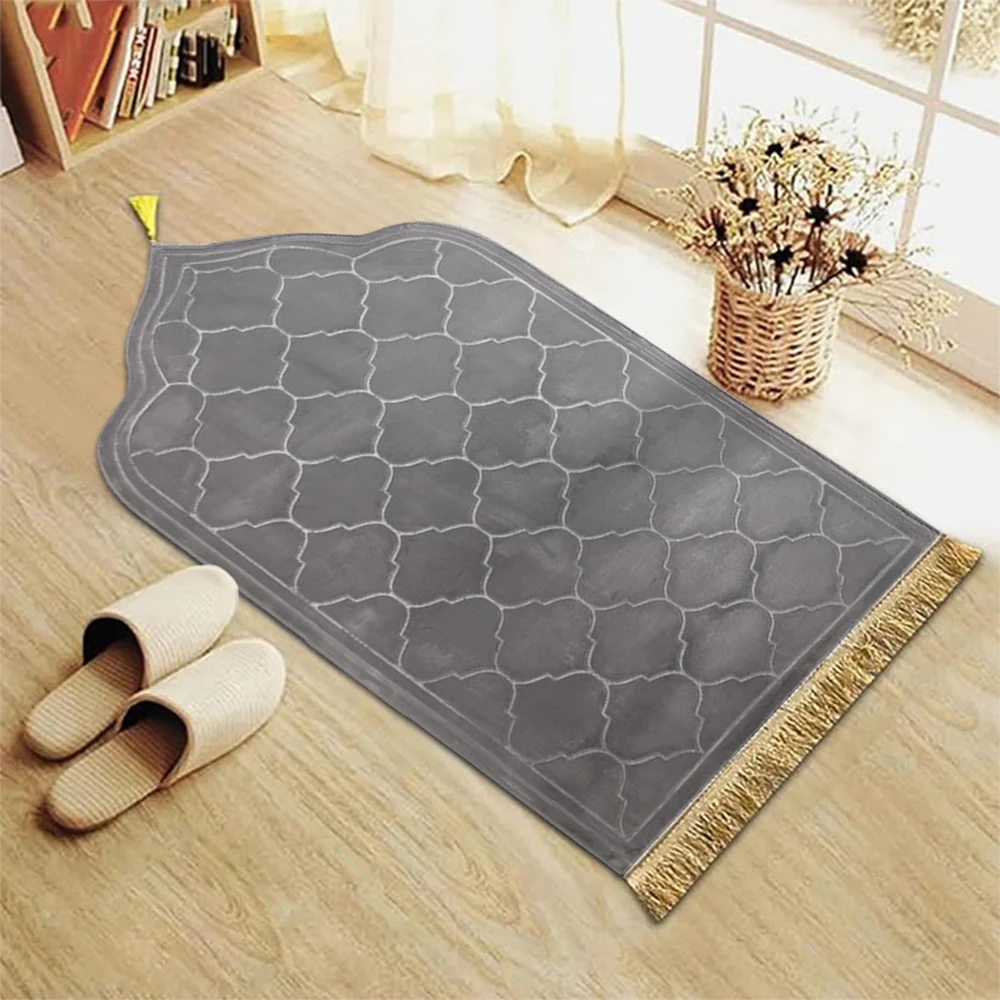 Gebetsteppich in Bogenform mit Quasten und geprägtem Gittermuster für das Gebet zu Hause – 66 × 116 cm, weicher Flor, rutschfeste Noppen, 5 Farben