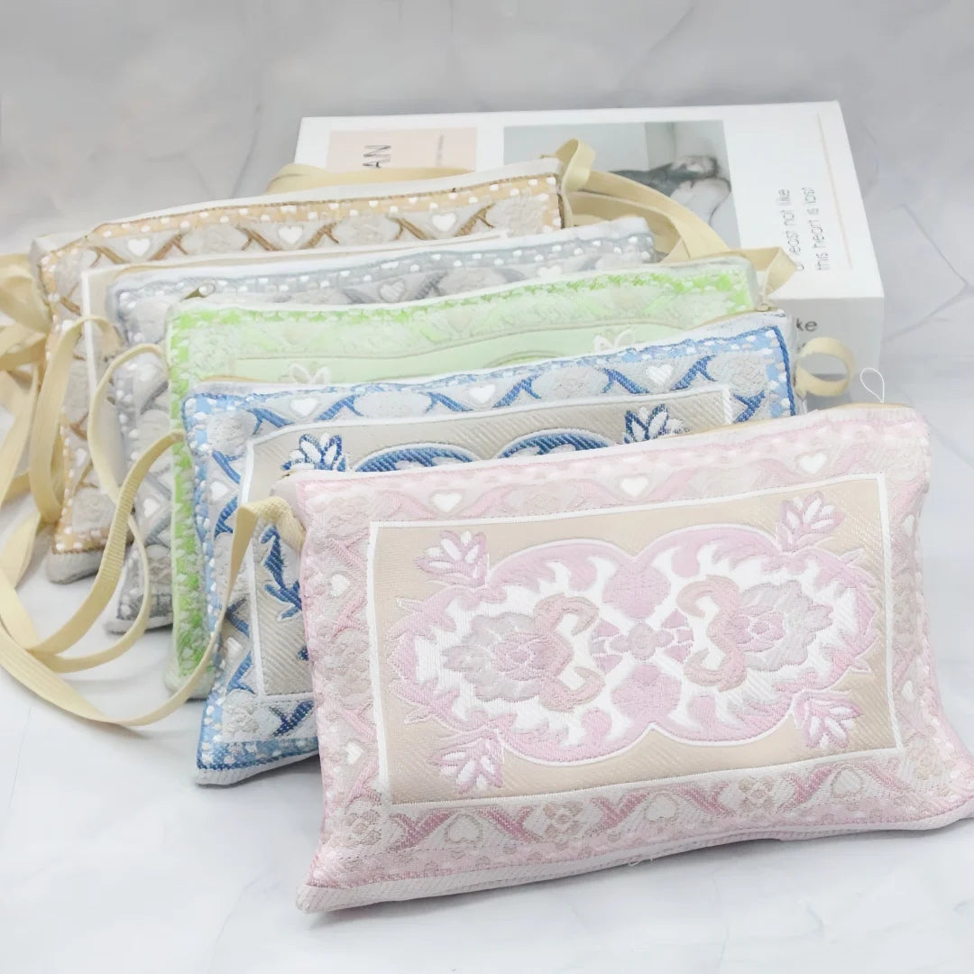 Weicher Gebetsteppich mit Blumenmuster im Set mit Gebetsperlen und Tasche für Zuhause, Moschee und Reisen – 70 × 110 cm, rutschfest, 5 Farben