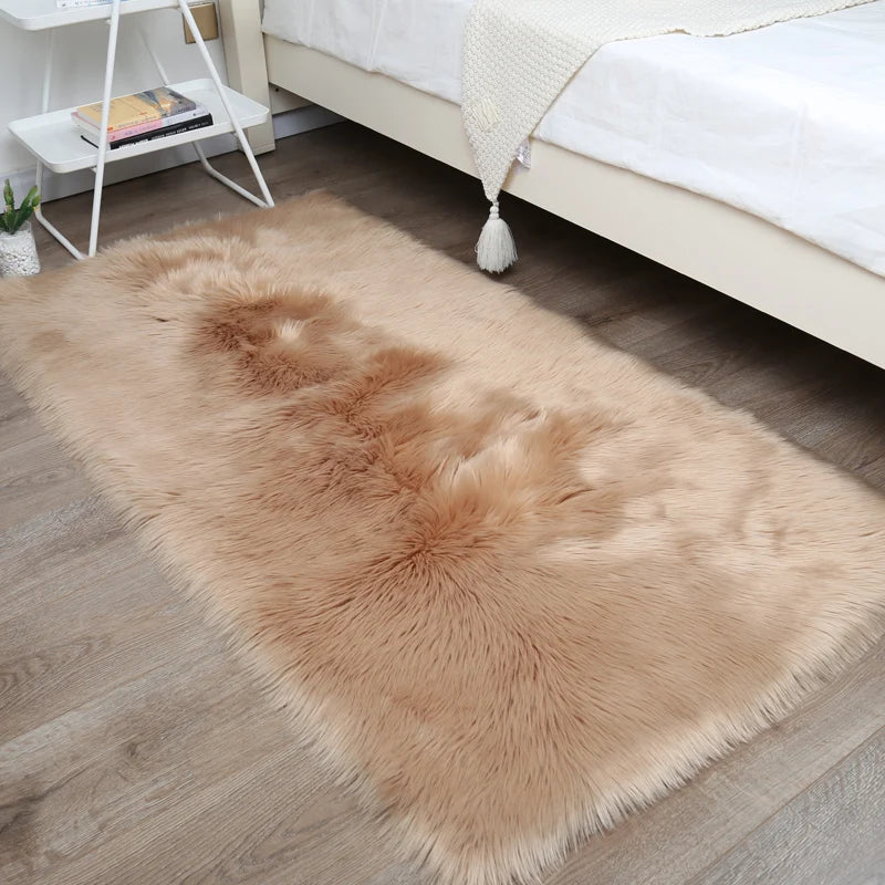 Hochflorteppich aus Kunstfell mit 5–6 cm Flor für Wohnzimmer und Schlafzimmer – 30 × 30 bis 100 × 200 cm, rechteckig, rutschfest, waschbar, 10 Farben