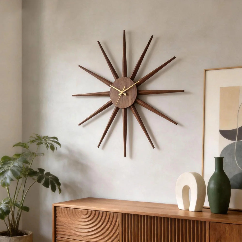 Sonnen-Wanduhr aus Walnussholz mit 12 Speichen im Mid-Century-Stil für Wohnzimmer und Eingangsbereich – 72 × 72 cm, lautlos, 2 Ausführungen