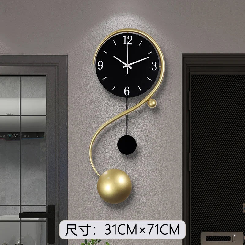 Minimalistische Wanduhr aus Metall im nordischen Stil für das Wohnzimmer – 27 × 63 oder 31 × 71 cm, geometrisch, Pendel, geräuschloses Quarzwerk