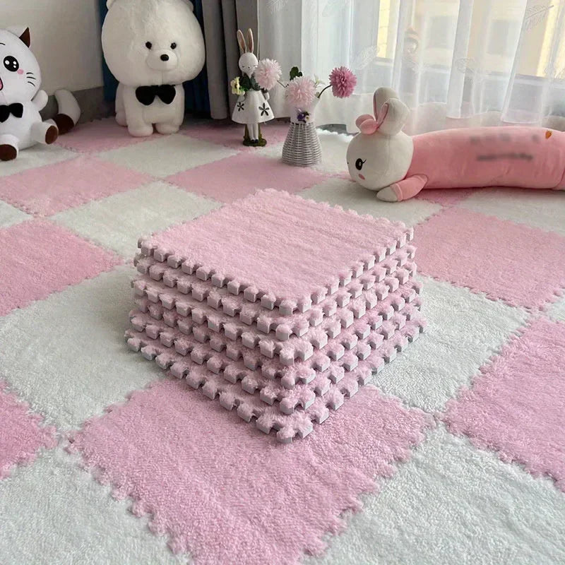 Flauschige Plüsch-Puzzlematten aus Schaumstoff zum Zusammenstecken fürs Wohnzimmer – je 30 × 30 cm, quadratisch, ineinandergreifend, 1 bis 16 Stück