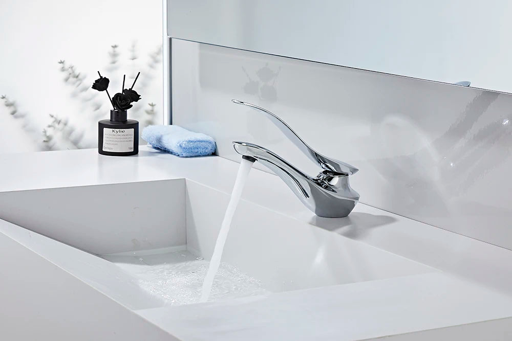 Einhebel-Waschtischarmatur aus Messing für das Badezimmer-Waschbecken – Einlochmontage, Warm- und Kaltwasser, Keramikkartusche, Chrom