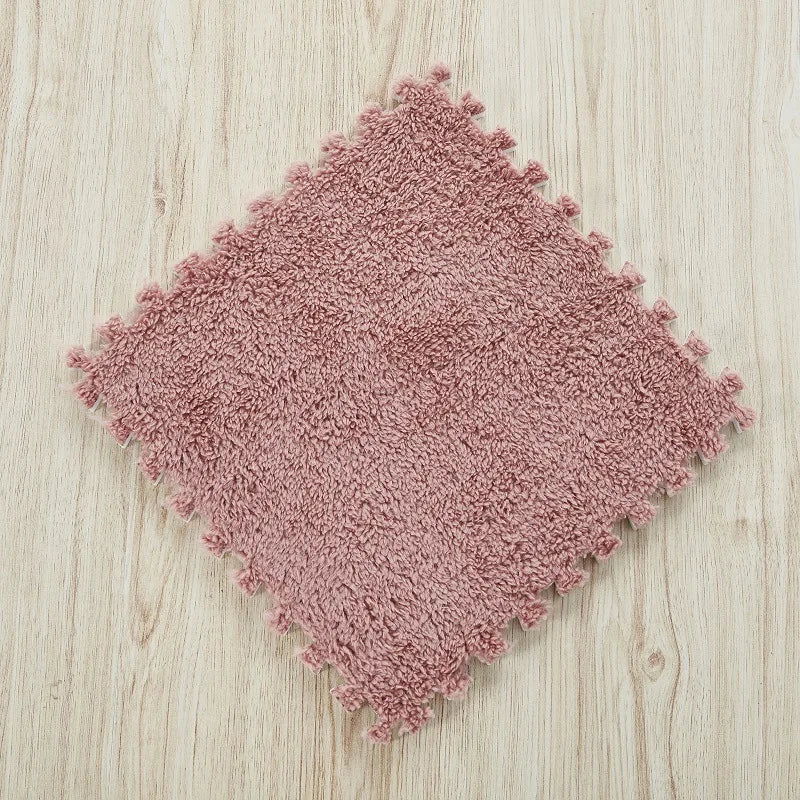 Plüsch-Puzzlematte aus 10 Schaumstofffliesen als warme Spielfläche für Schlafzimmer und Kinderzimmer – 30 × 30 × 1 cm, zuschneidbar, 16 Farben