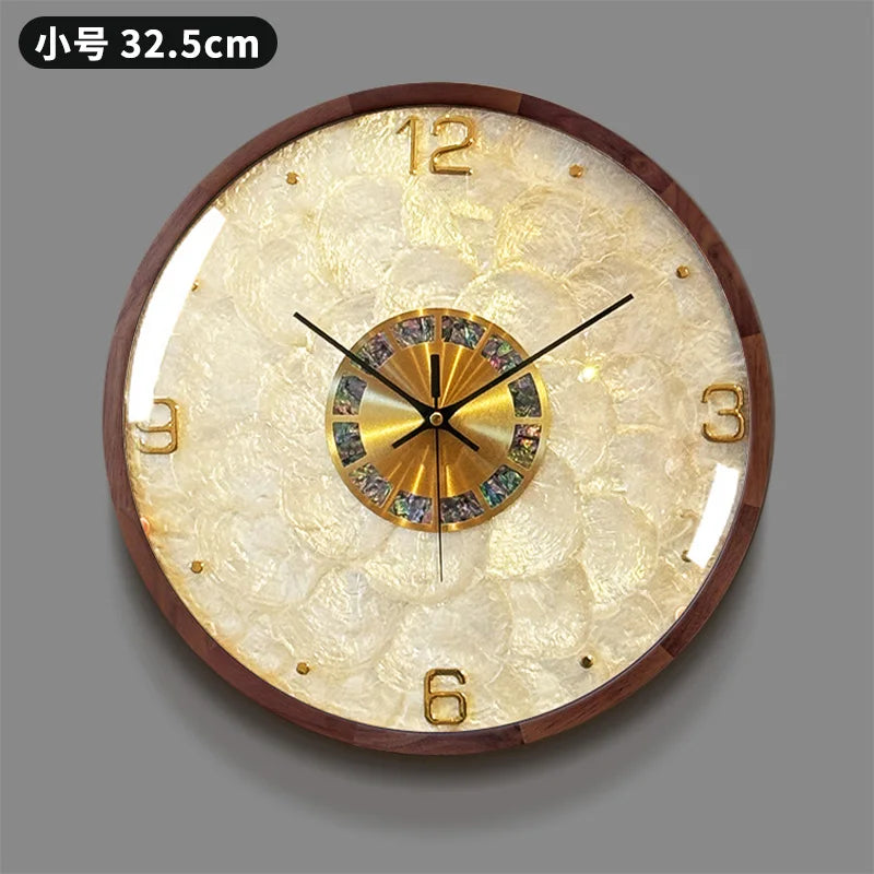 Runde Wanduhr aus Massivholz und Muschel im modernen Stil für das Wohnzimmer – 32,5 bis 40 cm, Glas, Zeigeranzeige, batteriebetrieben, 7 Ausführungen