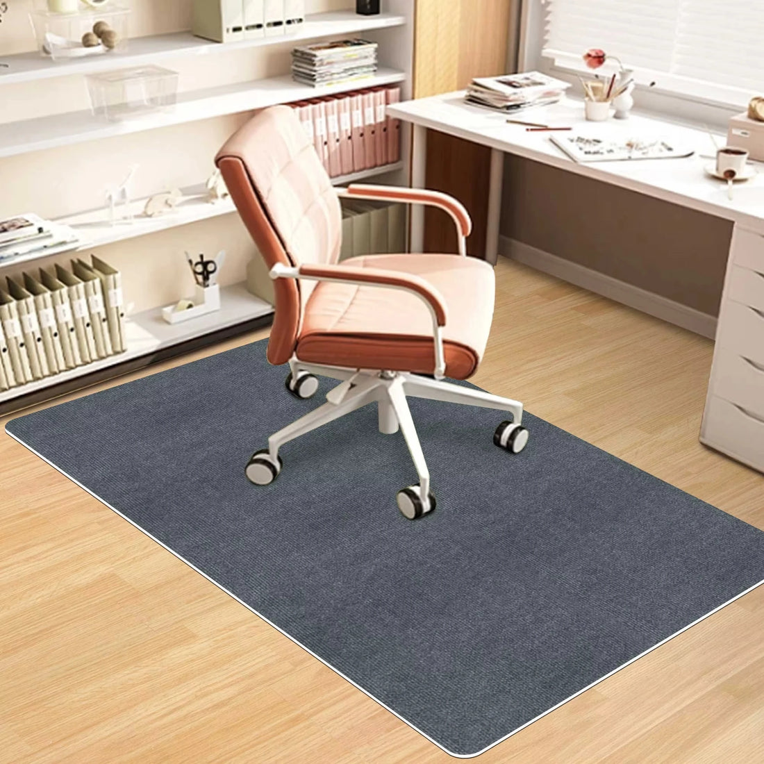 Zuschneidbare Bürostuhlmatte zum Schutz von Holzböden für Büro, Schreibtisch und Küche – 90 × 120 cm, 4 mm dick, geräuschdämpfend, Dunkelgrau