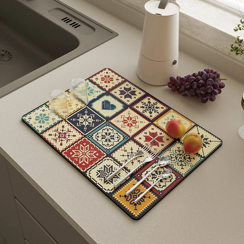 Saugfähige Abtropfmatte für Geschirr, Tassen und Flaschen auf der Küchenarbeitsplatte – 30 × 40 bis 40 × 60 cm, Gummirückseite, rutschfest, 17 Motive