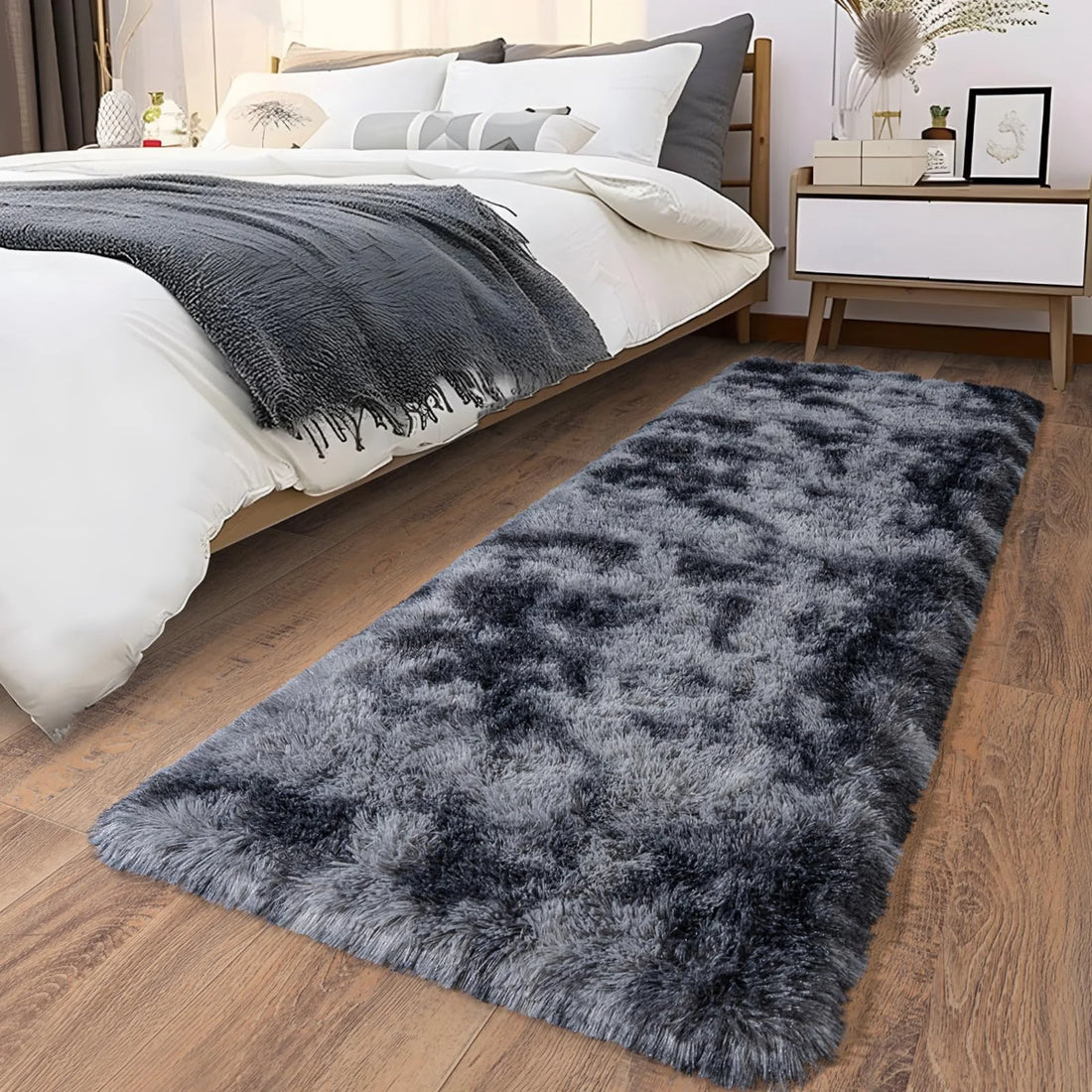 Ultraweicher Plüsch-Läufer für Schlafzimmer, Flur und Wohnheim – 40 × 60 bis 80 × 200 cm, flauschig, rutschfest, als Bettvorleger, 10 Farben