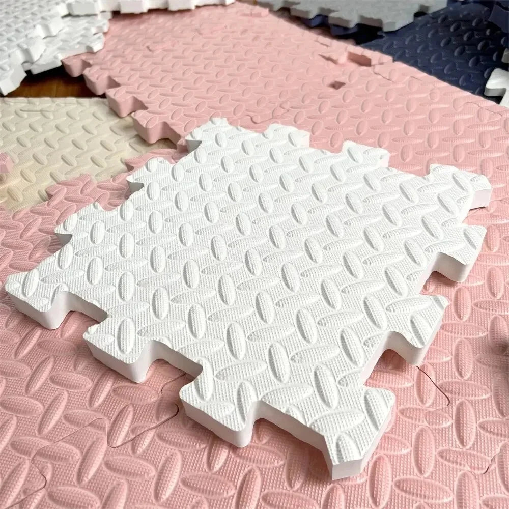 Puzzlematte aus EVA-Schaum als Babyspielmatte für Kinderzimmer und Spielzimmer – 30 × 30 × 1 cm je Platte, BPA-frei, 1 bis 16 Stück, 8 Farben