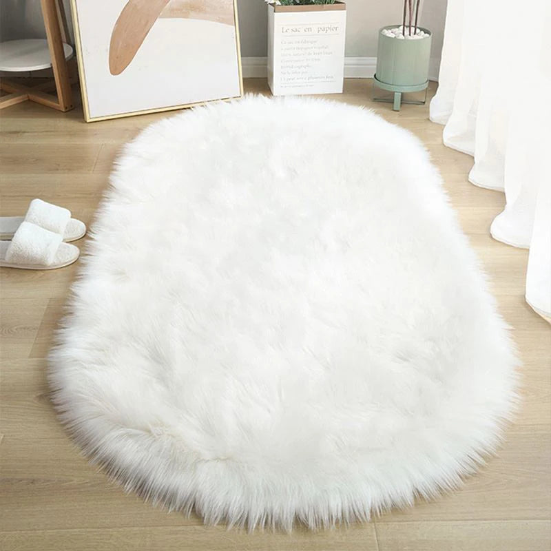 Flauschiger Kunstfell-Teppich in Schaffell-Optik für Schlafzimmer, Wohnzimmer und Fensterplatz – 40 × 60 bis 80 × 200 cm, oval, rutschfest, 6 Farben