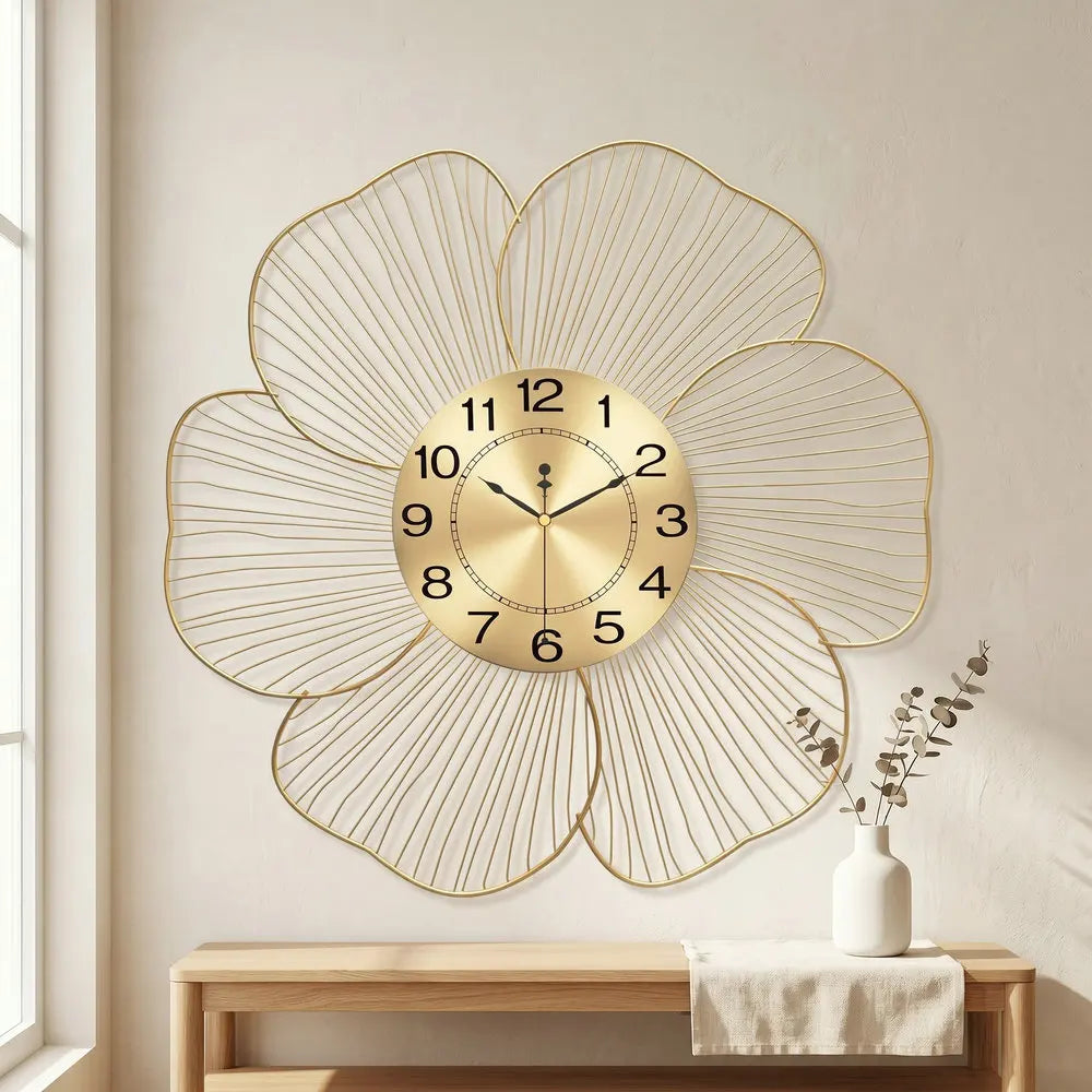 Metall-Wanduhr mit Blumenmuster im nordischen Stil für Wohnzimmer und Esszimmer – 60 × 60 cm, rund, lautloses Quarzwerk, ohne Ticken