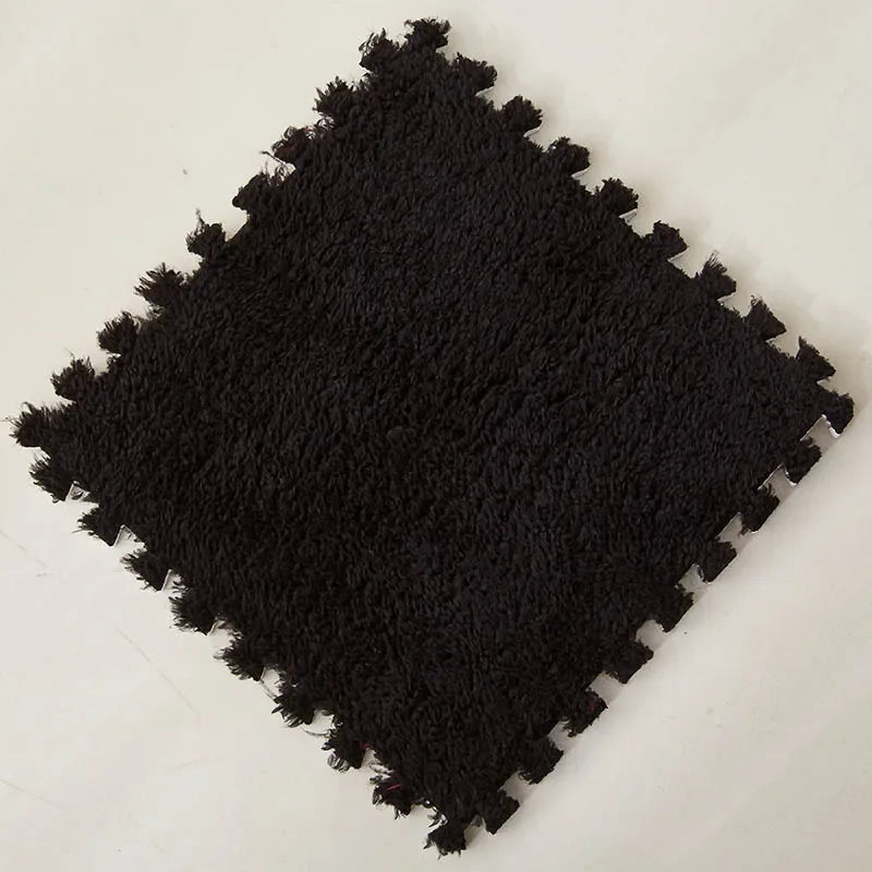 Plüsch-Puzzlematte aus 10 Schaumstofffliesen als warme Spielfläche für Schlafzimmer und Kinderzimmer – 30 × 30 × 1 cm, zuschneidbar, 16 Farben
