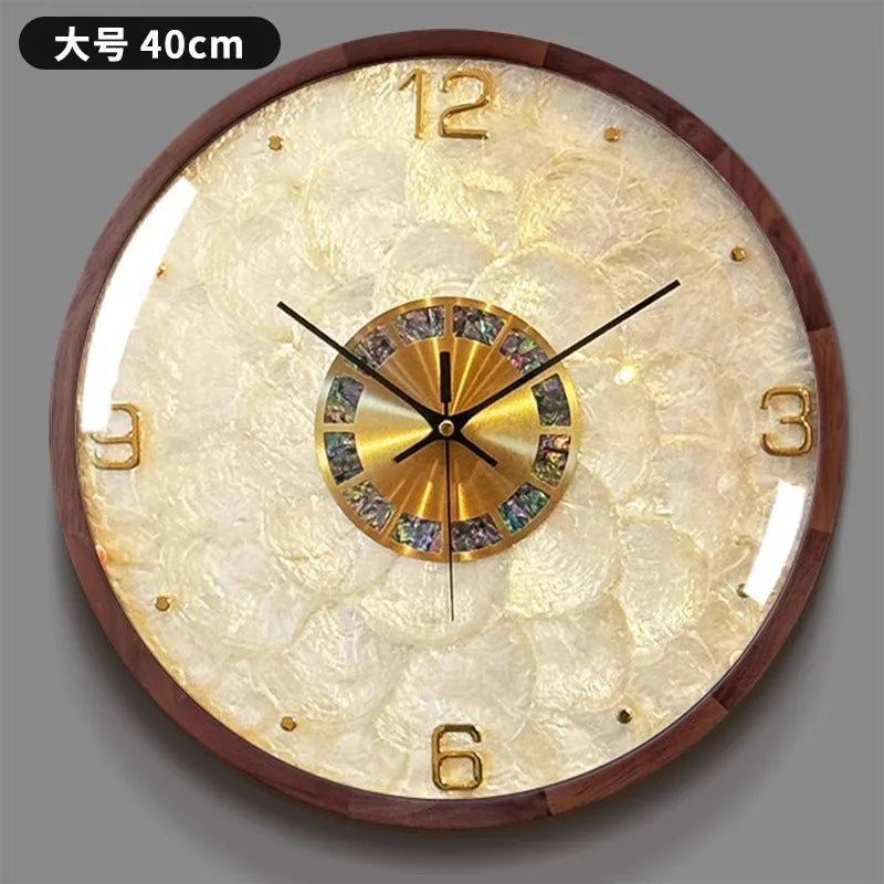 Runde Wanduhr aus Massivholz und Muschel im modernen Stil für das Wohnzimmer – 32,5 bis 40 cm, Glas, Zeigeranzeige, batteriebetrieben, 7 Ausführungen