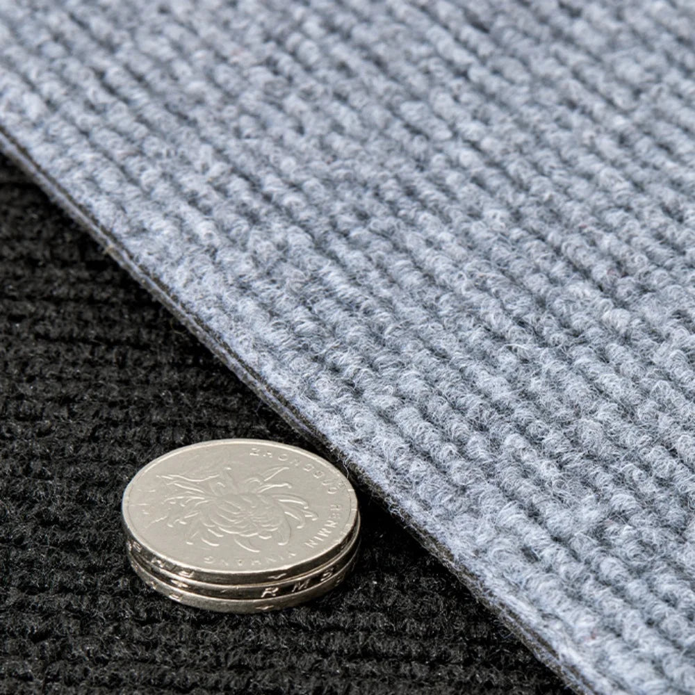 Selbstklebende Teppichfliesen im 10er-Set für Wohnzimmer und Schlafzimmer – 30 × 30 oder 40 × 40 cm, schalldämmend, rutschfest, 7 Farben