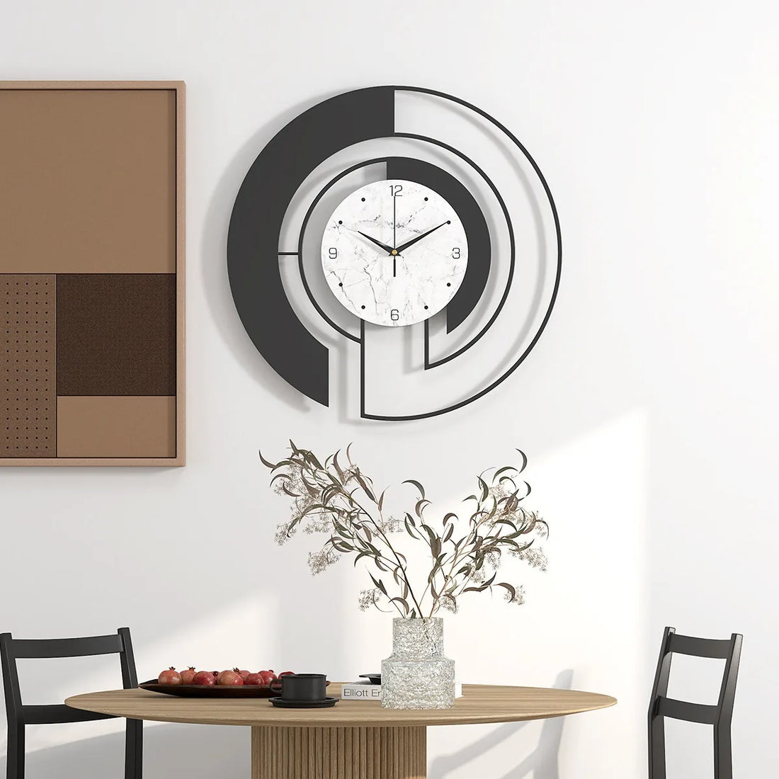 Wanduhr mit Metallrahmen und Zifferblatt in Marmoroptik für Wohnzimmer und Eingangsbereich – 46 × 46 cm, rund, geräuschlos, Gold oder Schwarz
