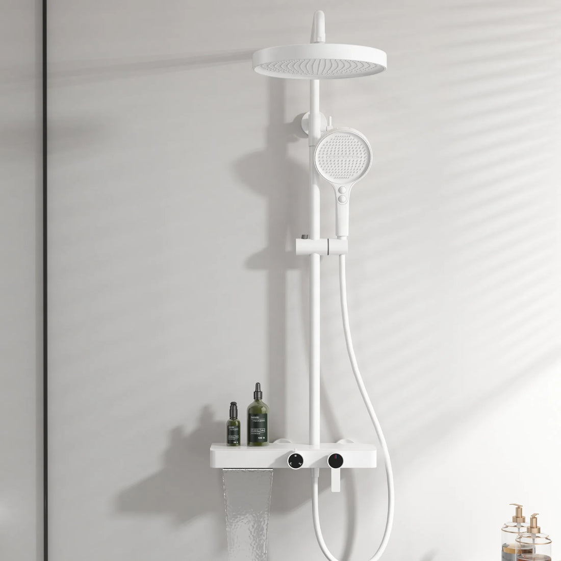 Aufputz-Duschsystem aus Messing mit Ablage und Knopfbedienung für das Badezimmer – 3 Funktionen, Kopfbrause 28 cm, Handbrause, Wannenstrahl, 6 Farben