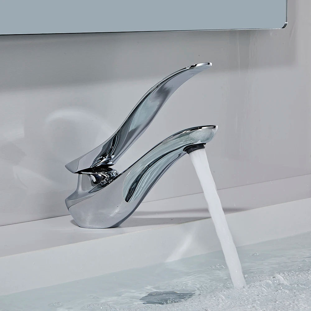 Einhebel-Waschtischarmatur aus Messing für das Badezimmer-Waschbecken – Einlochmontage, Warm- und Kaltwasser, Keramikkartusche, Chrom
