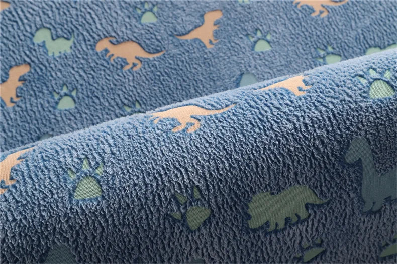 Im Dunkeln leuchtender Teppich mit 3D-Motiven für Kinderzimmer und Schlafzimmer – 40 × 60 bis 160 × 200 cm, Kurzflor, rutschfest, 12 Motive