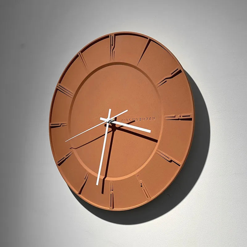 Minimalistische Wanduhr aus Beton im nordischen Stil für Wohnzimmer und Arbeitszimmer – Ø ca. 38 cm, geräuschlos, ohne Bohren, Orange oder Beige