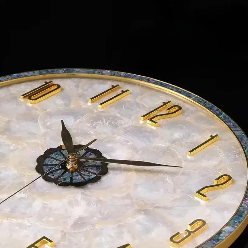 Wanduhr mit Perlmutt- und Abalone-Muscheleinlage für Wohnzimmer und Schlafzimmer – Ø 40 cm, rund, geräuschlos, Walnussholz oder Legierung