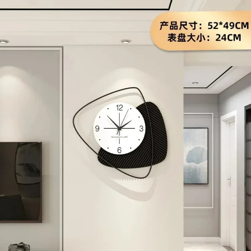 Moderne Wanduhr aus Metall als Wandkunst für Schlafzimmer und Wohnzimmer – 52 × 49, 53 oder 60 × 46 cm, geometrisch, geräuschlos, mehrere Modelle