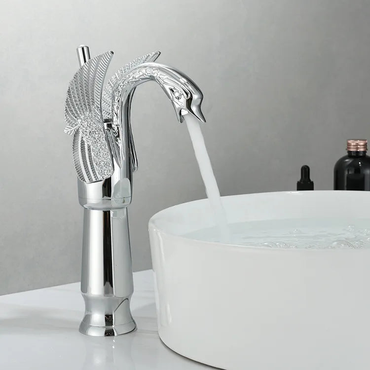 Waschtischarmatur in Schwanenform mit Flügeln aus Messing für das Badezimmer-Waschbecken – Einhebelmischer, 18,5 oder 28,5 cm hoch, 3 Farben