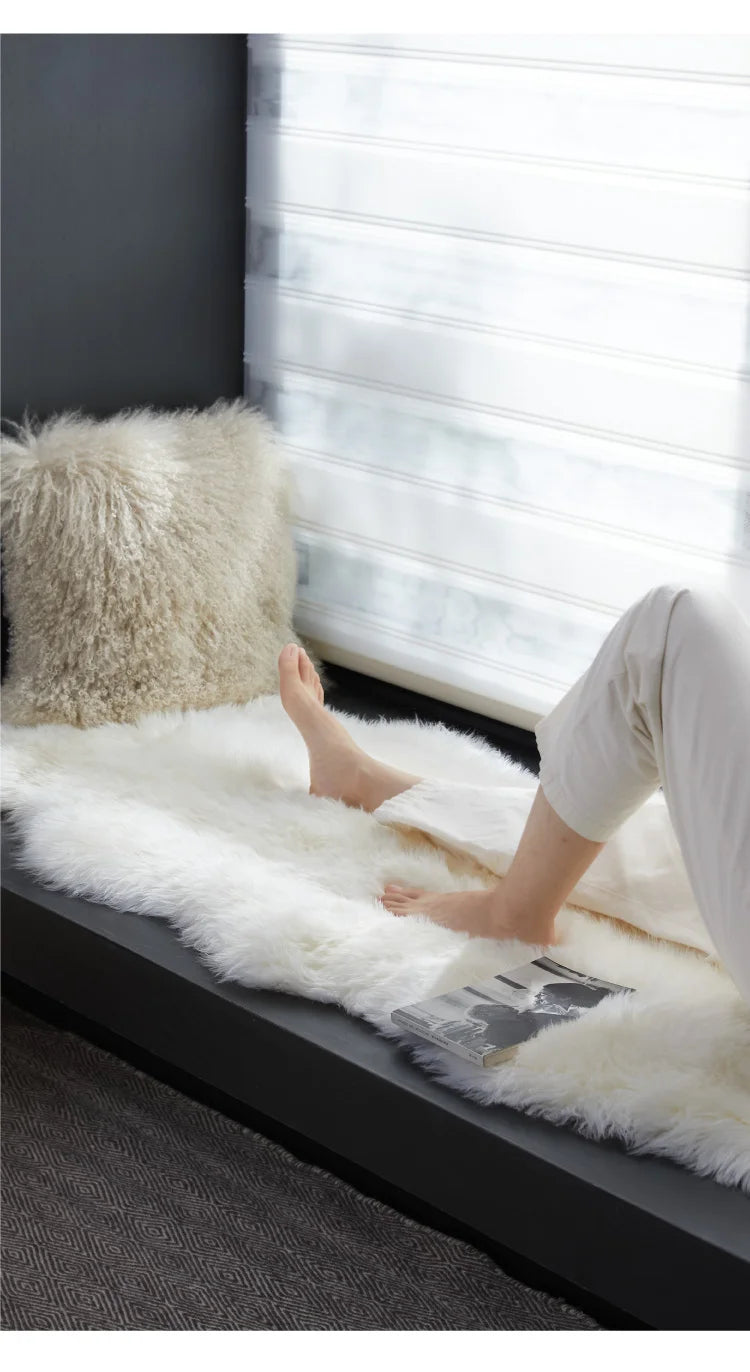 Weicher Teppich in Schaffell-Optik aus Kunstfell für Wohnzimmer, Schlafzimmer und Sessel – 50 × 80 bis 80 × 200 cm, unregelmäßige Form, 9 Farben