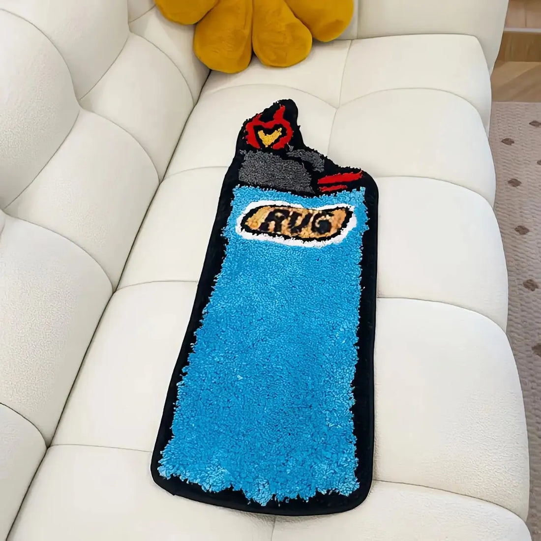 Schmaler flauschiger Teppich in Feuerzeug-Form für Schlafzimmer, Wohnzimmer und Bad – 80 × 24 cm, Blau und Schwarz, Gummirückseite, maschinenwaschbar