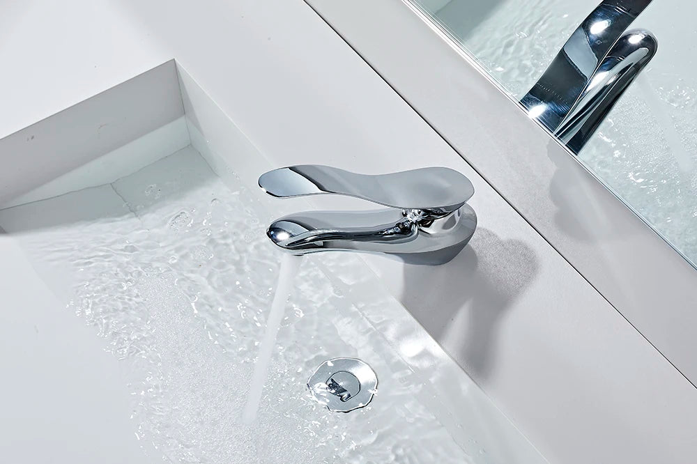 Einhebel-Waschtischarmatur aus Messing für das Badezimmer-Waschbecken – Einlochmontage, Warm- und Kaltwasser, Keramikkartusche, Chrom