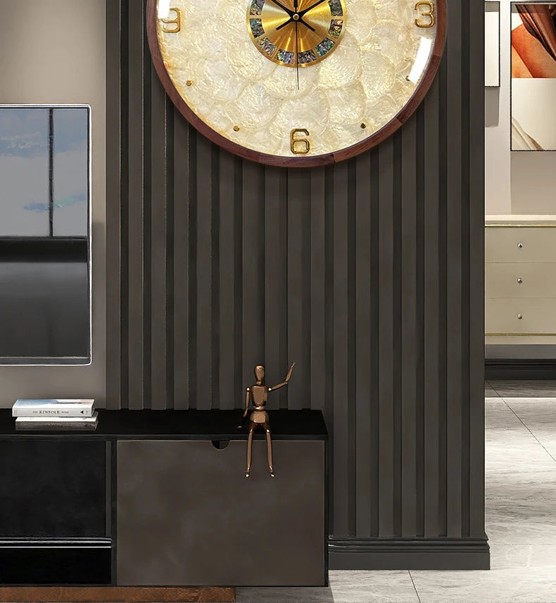 Runde Wanduhr aus Massivholz und Muschel im modernen Stil für das Wohnzimmer – 32,5 bis 40 cm, Glas, Zeigeranzeige, batteriebetrieben, 7 Ausführungen