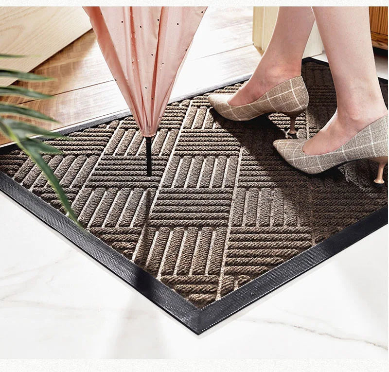 Gestreifte Fußmatte für Eingangstür, Balkon und Küche – 45 × 75 oder 60 × 90 cm, rutschfest, zuschneidbar, leicht zu reinigen, Dunkelgrau oder Braun