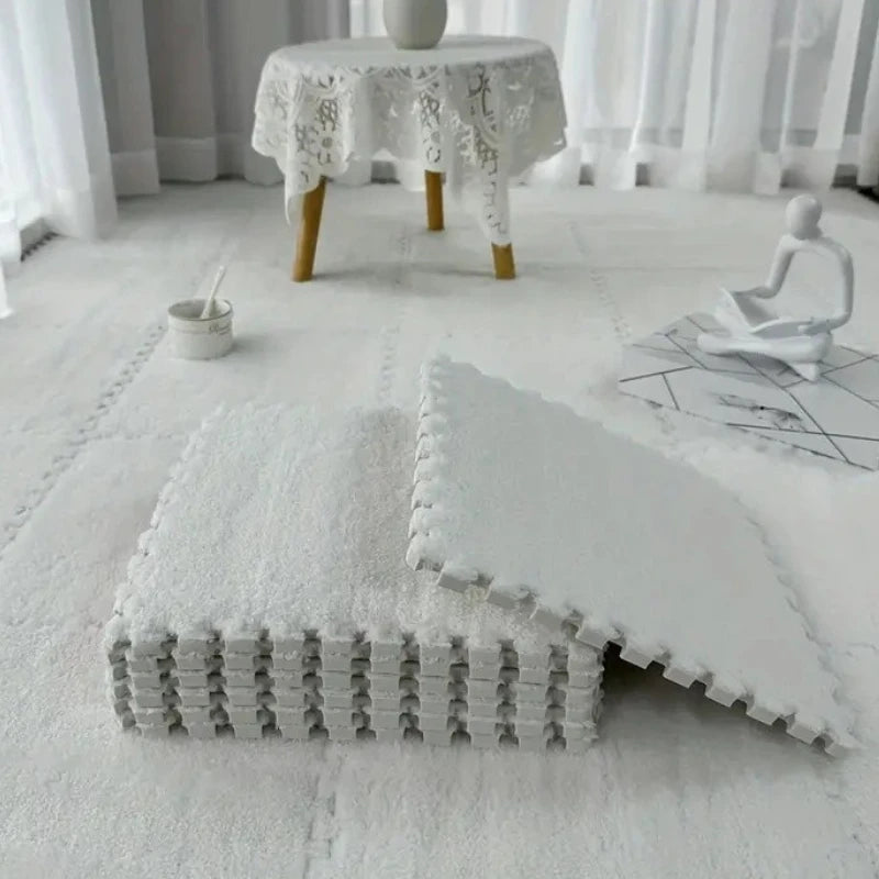 Flauschige Plüsch-Puzzlematten aus Schaumstoff für Wohnzimmer, Schlafzimmer und Spielbereich – quadratisch, 4 oder 12 Stück, stapelbar, 17 Farben