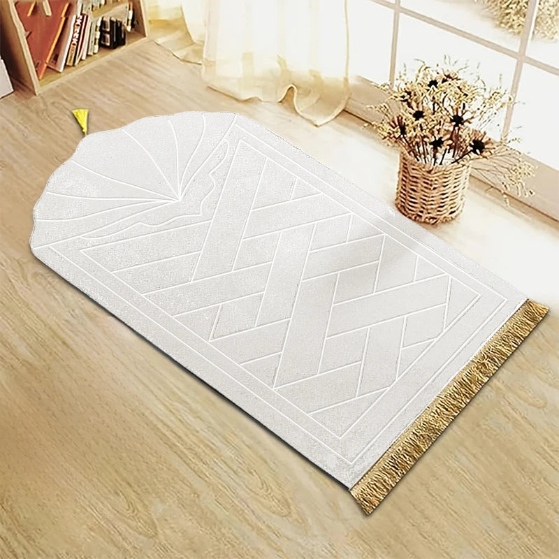 Gebetsmatte mit Bogenform, geprägtem Muster und Quasten für das tägliche Gebet – 65 × 110 cm, weicher Flor, rutschfeste Noppen, 7 Farben
