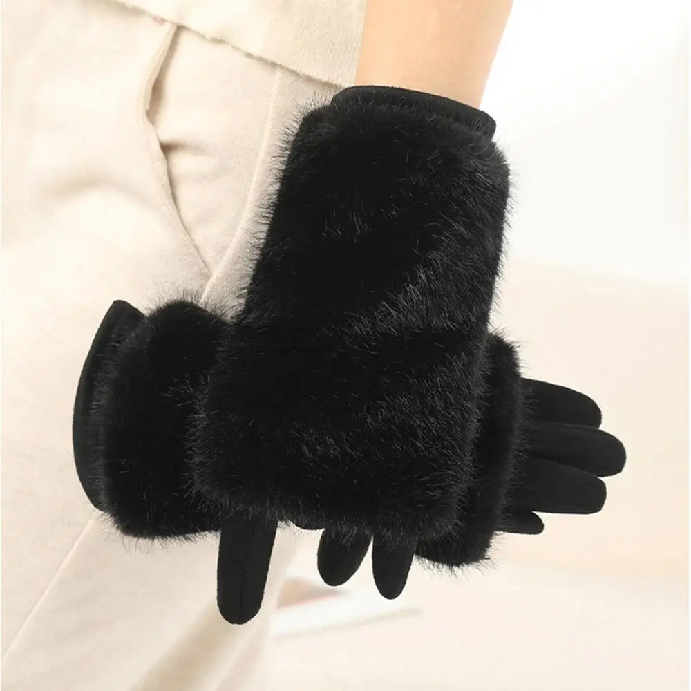 Winterhandschuhe in Wildleder-Optik mit Fellbesatz auf dem Handrücken für Damen, Alltag und Stadt – touchscreenfähig, warm, in 5 Farben