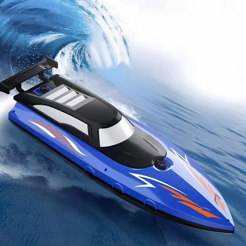 Ferngesteuertes RC-Rennboot mit zwei Motoren als Modellboot für Teich, See und Pool – für Kinder und Erwachsene, Akku-Warnung, in Rot, Blau oder Grün