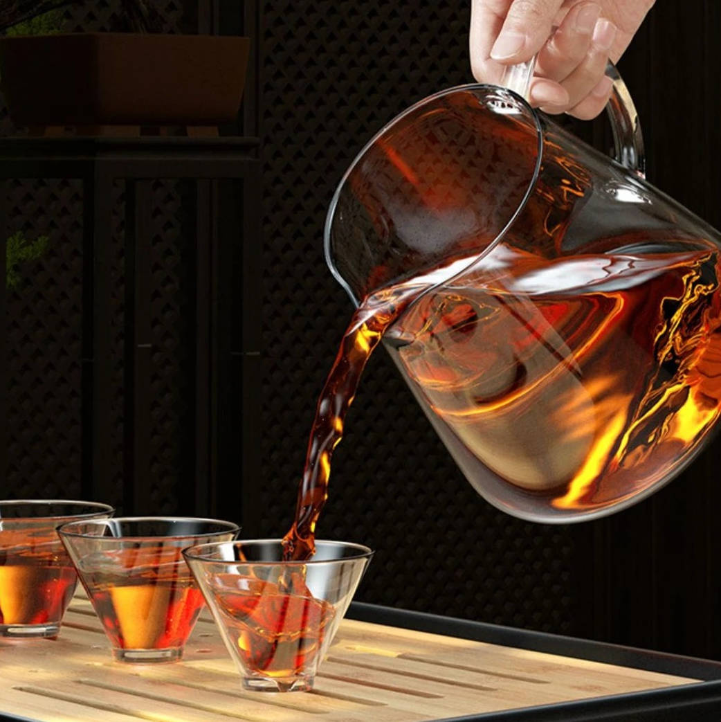 Hitzebeständige Teekanne aus Glas für losen Tee und Kräutertee – durchsichtig für Teeritual, Küche und Esstisch