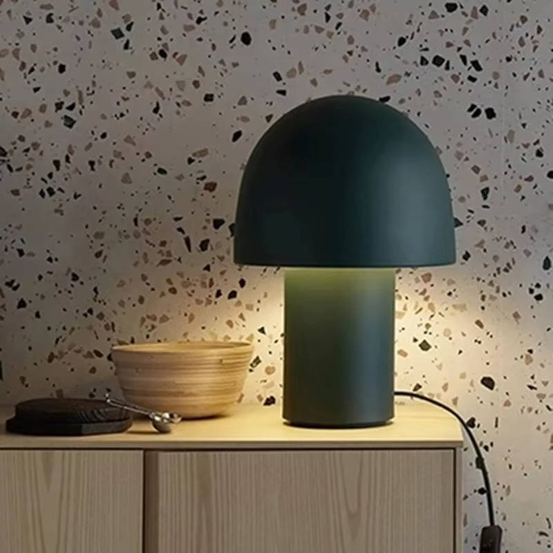 Moderne kabellose Tischleuchte für Wohnzimmer, Schlafzimmer und Terrasse – akkubetrieben, flexibel platzierbar, in Orange, Weiß, Grün
