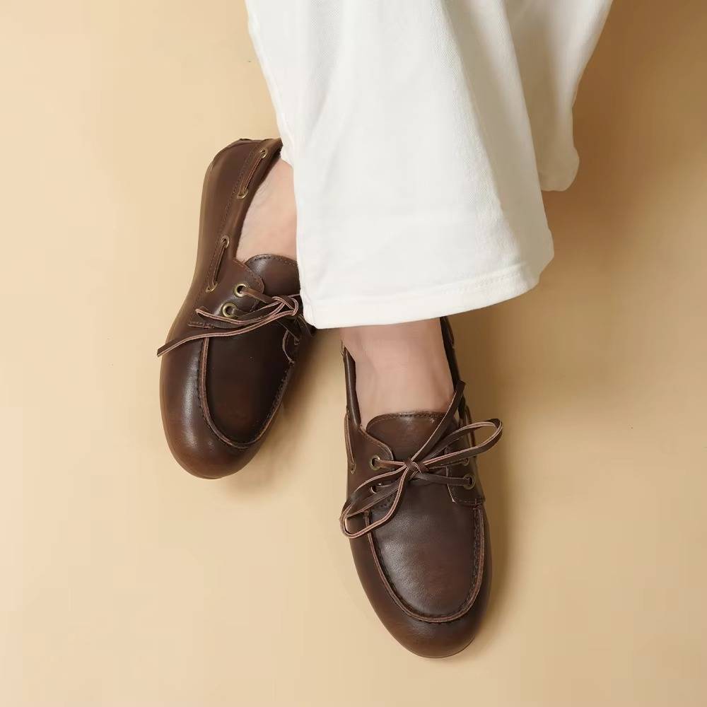 Damen-Mokassins aus echtem Rindleder mit Schnürung und Patchwork-Details für Büro und Freizeit – 1 cm Absatz, TPR-Sohle, Braun, Beige oder Weiß