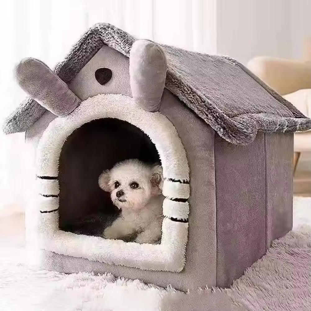 Katzenhaus aus Plüsch mit Dach, Schornstein und Bärenmotiven für Katzen bis ca. 3,6 kg – runder Eingang, rutschfester Boden, waschbares Kissen